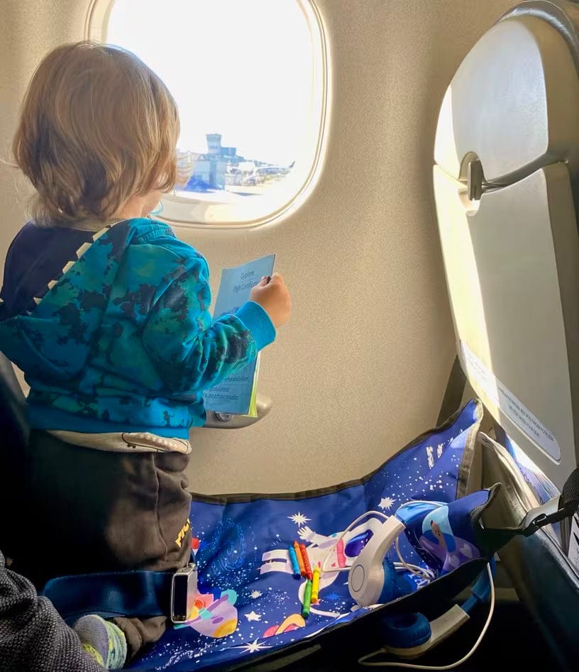Customer photo review of Kinder Flugzeug Bett Reise | Aufblasbares Reisebett Kinder