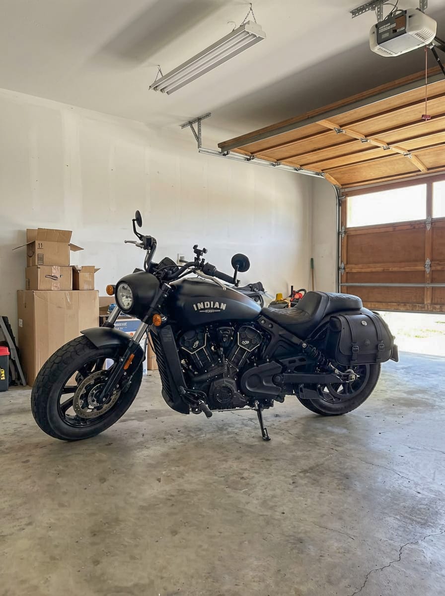 Customer photo review of 25L - SpiritBlade Medium 2025+ Indian Scout Bobber Leather Motorcycle Saddlebags