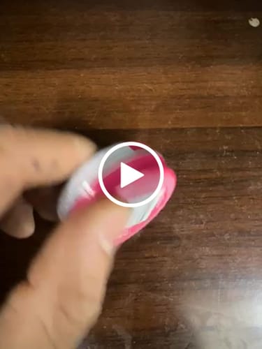 مراجعة بالفيديو من عميل لمنتج Vaseline Lip Therapy Rosy Lips Tin 17g