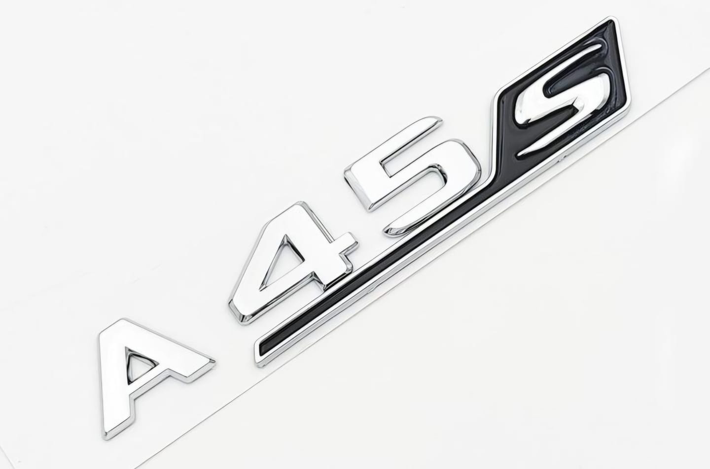 Customer photo review of Logo Class A / A35 / A45S AMG Noir