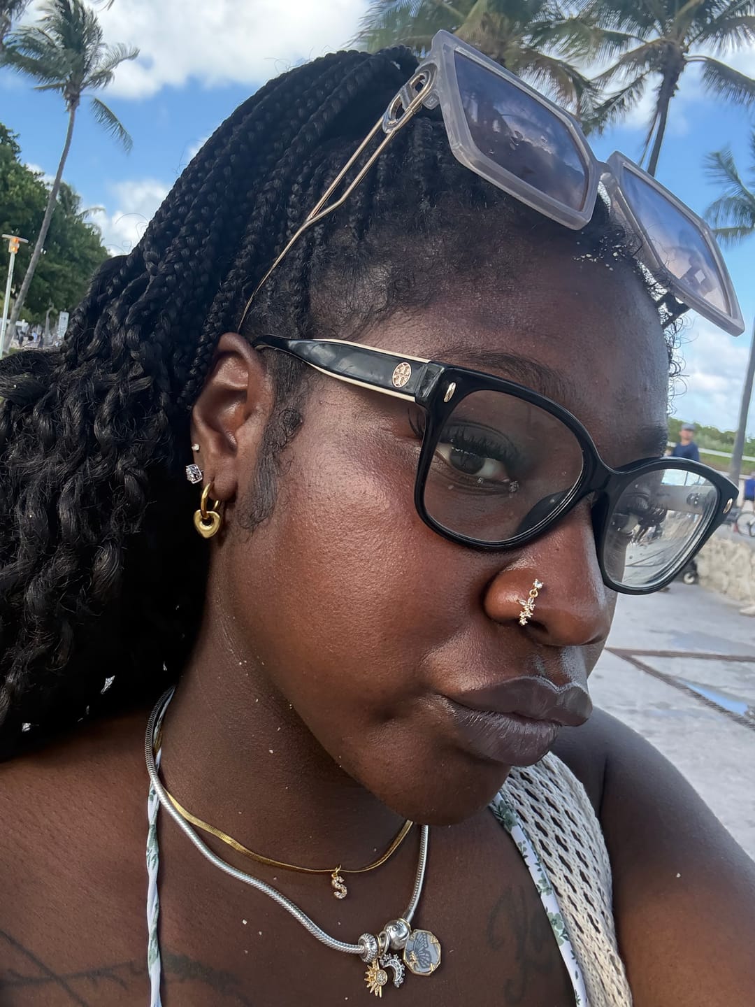 Customer photo review of Melly® Diamond Initial Herringbone Necklace
