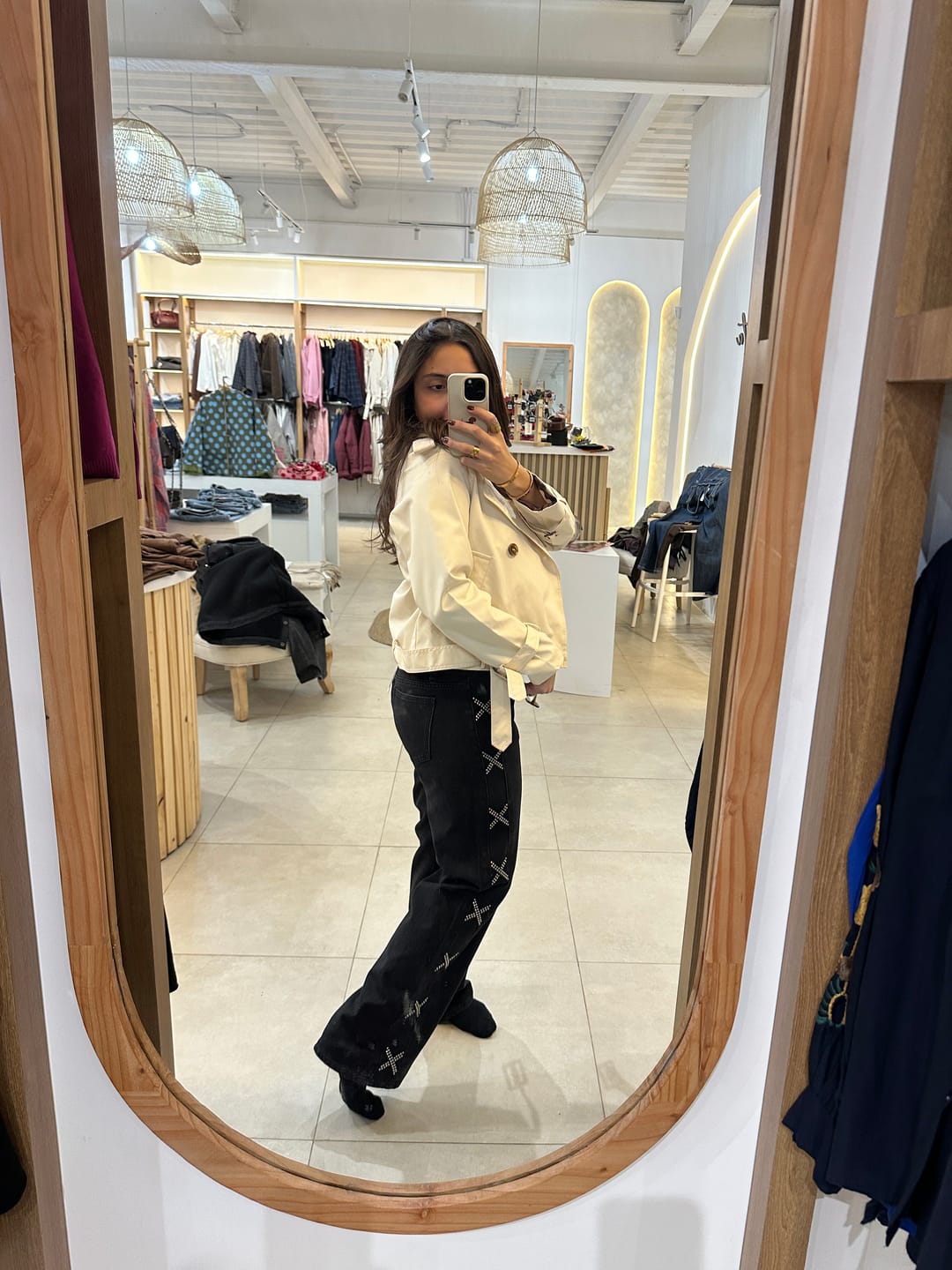 Customer photo review of Pantalón Franja Lateral Tachas Black
