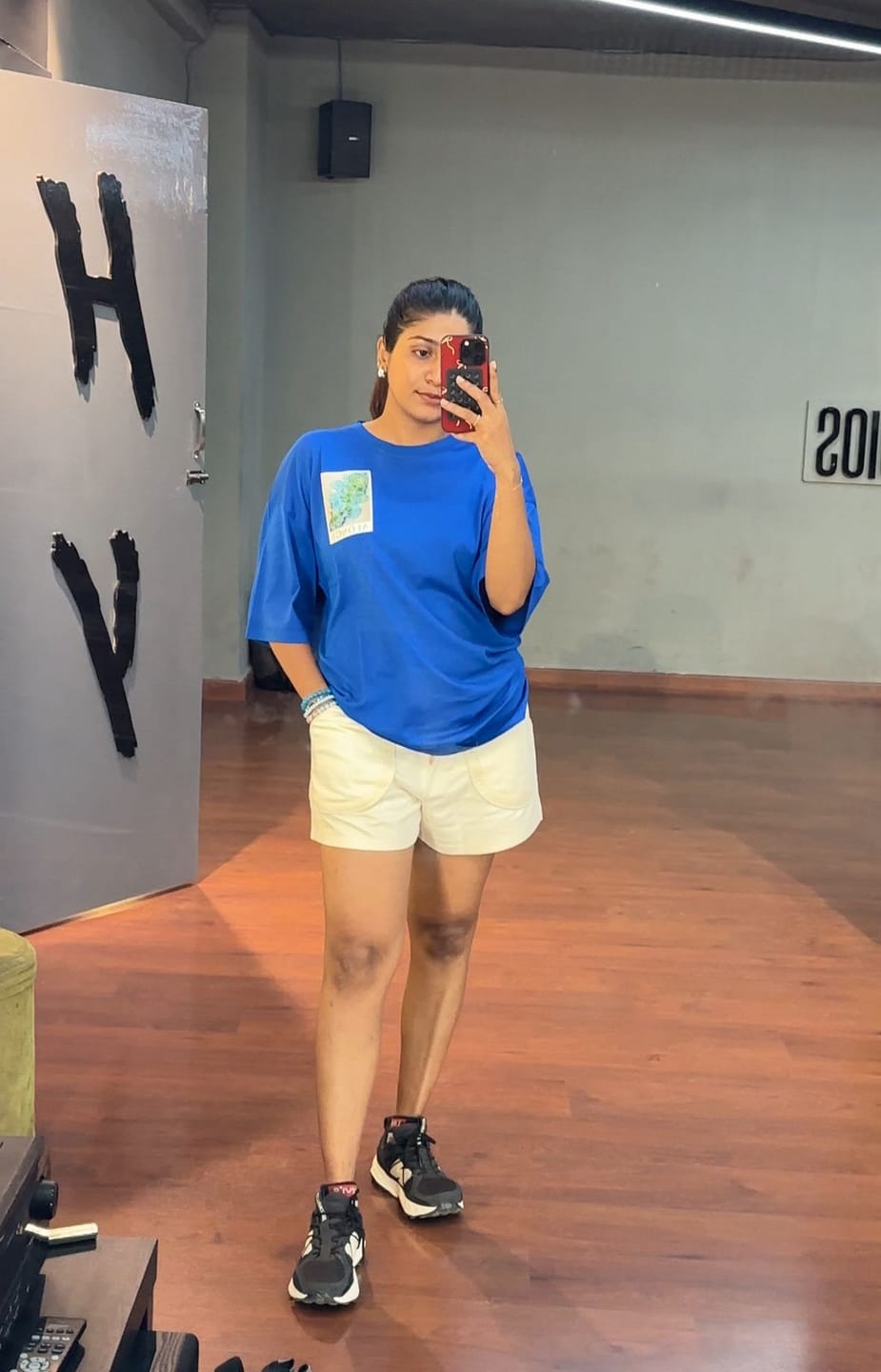 Customer photo review of Bloom iCotton Oversized Tee