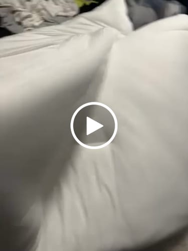 Customer video review of MarshMellow Comforter