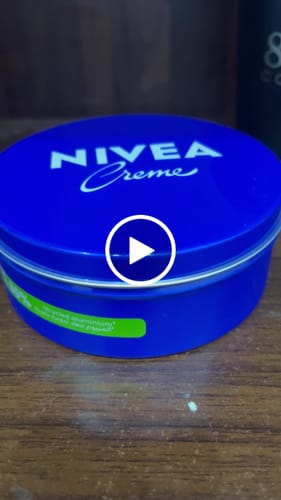 مراجعة بالفيديو من عميل لمنتج Nivea Creme Moisturizing Body Cream - 400ml Blue Tin for Dry Skin