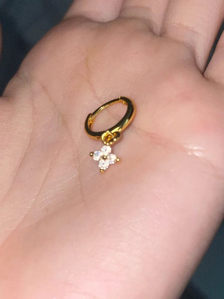 Customer photo review of Tessa Clover Earrings