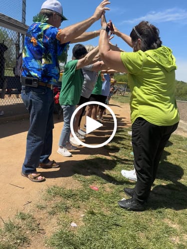 Customer video review of Custom Kelly Green White Seaside Palm Tree Pattern Graffiti Hawaiian Style Baseball Jersey