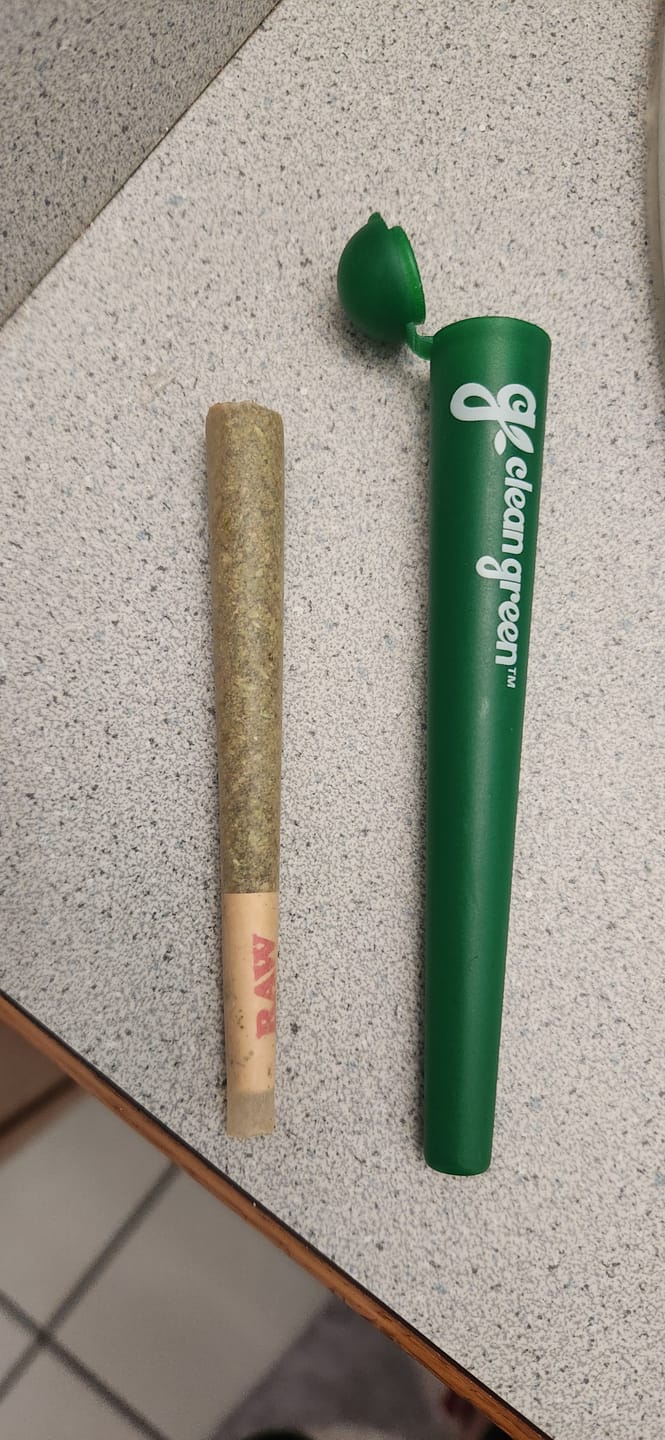 Customer photo review of New Customer Free Gift: Single Promo Pre-Roll + Carry Case