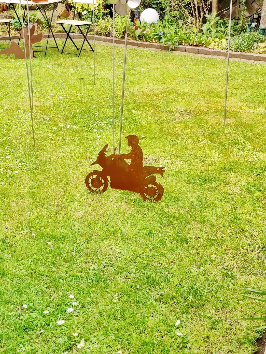 Customer photo review of Gartenstecker Motorradfahrer Version 2