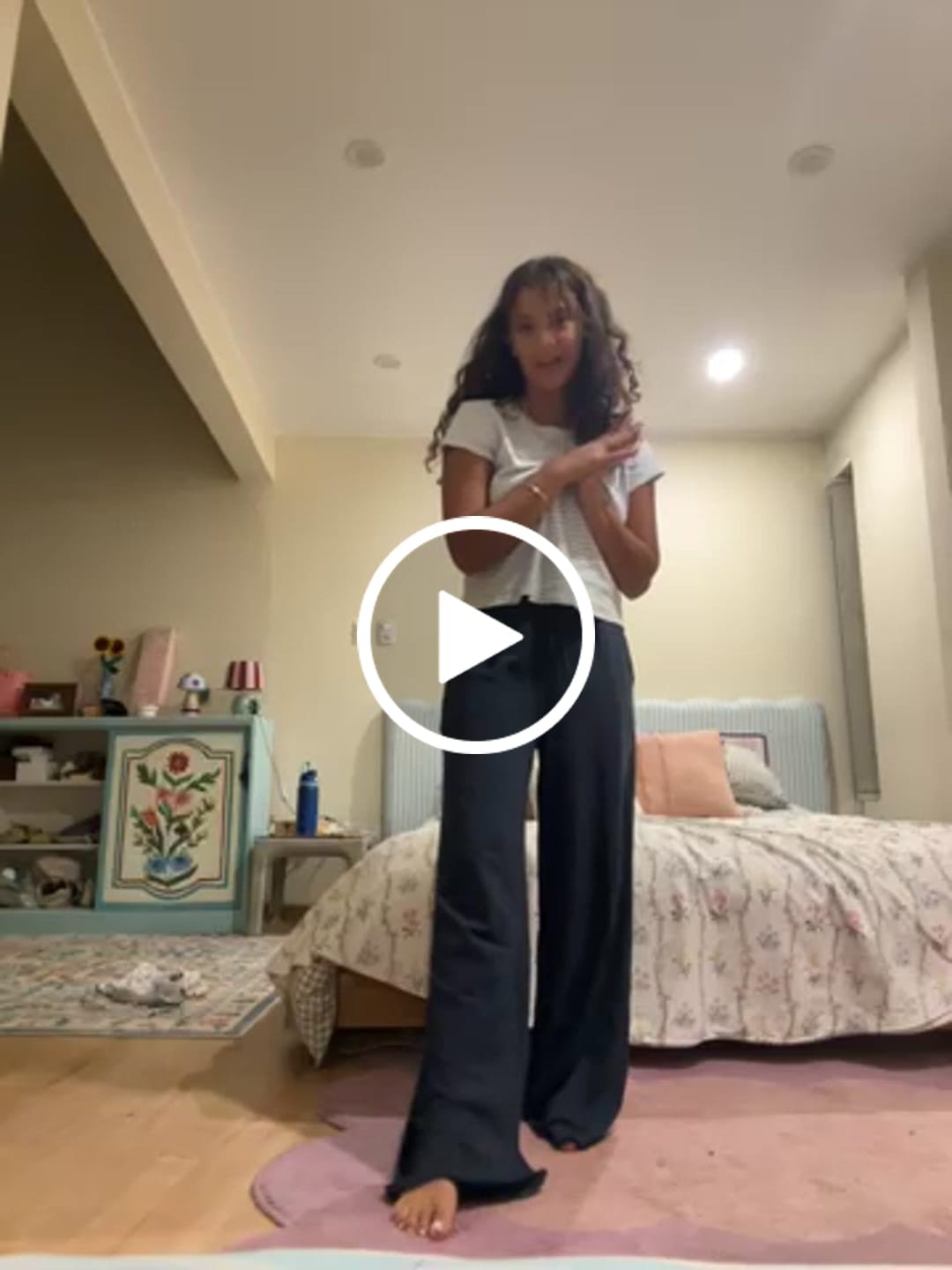 Customer video review of Everyday Palazzo | AlgaKnit - Marino Blue