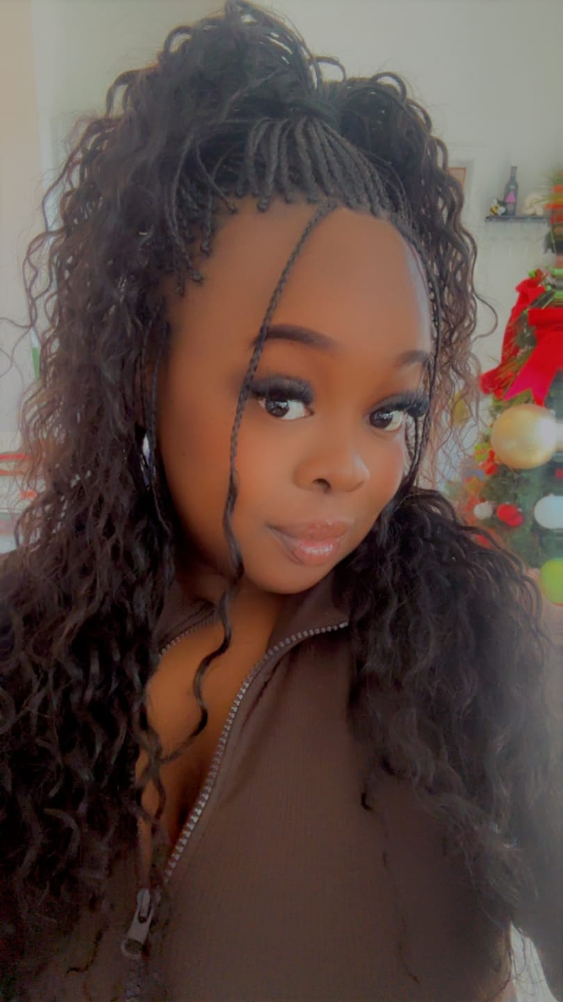 Customer photo review of Double Drawn Burmese Wet and Wavy Human Braiding Hair
