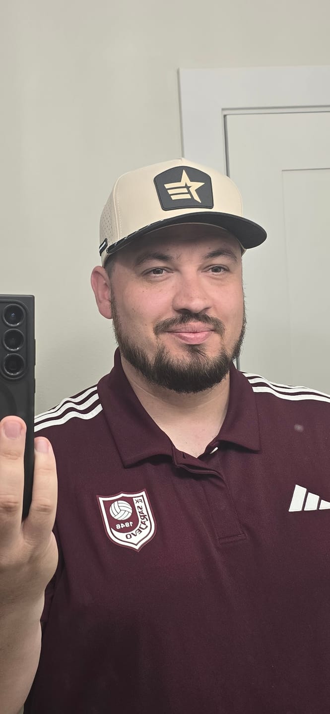 Customer photo review of Rogue Paracord Snapback - Sand