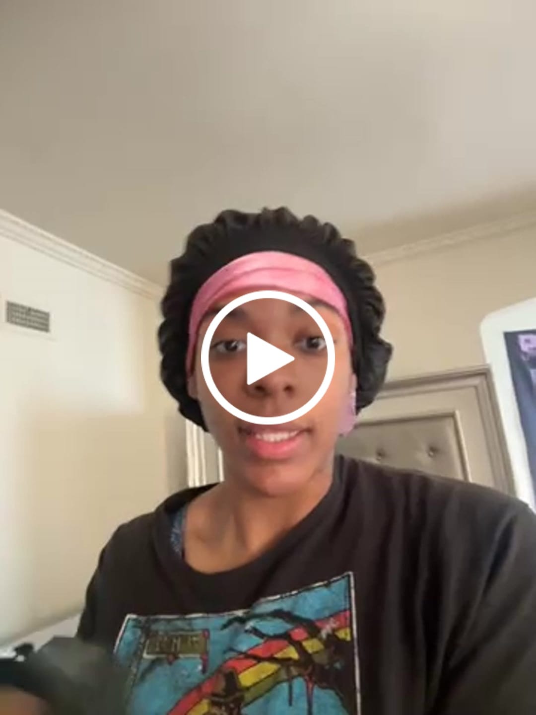Customer video review of Scalp Massager