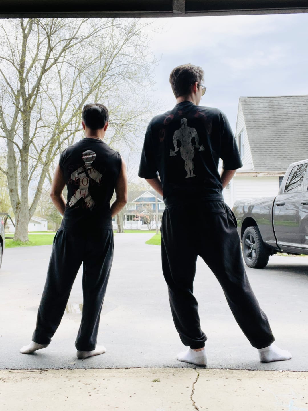 Customer photo review of 4002 - Golds Gym New Age Tees