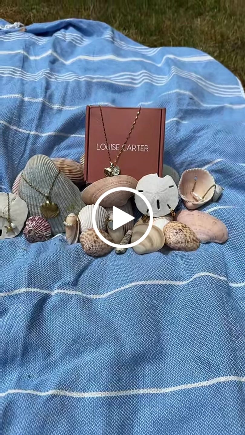 Customer video review of Waikiki Shell Necklace (Bundle)
