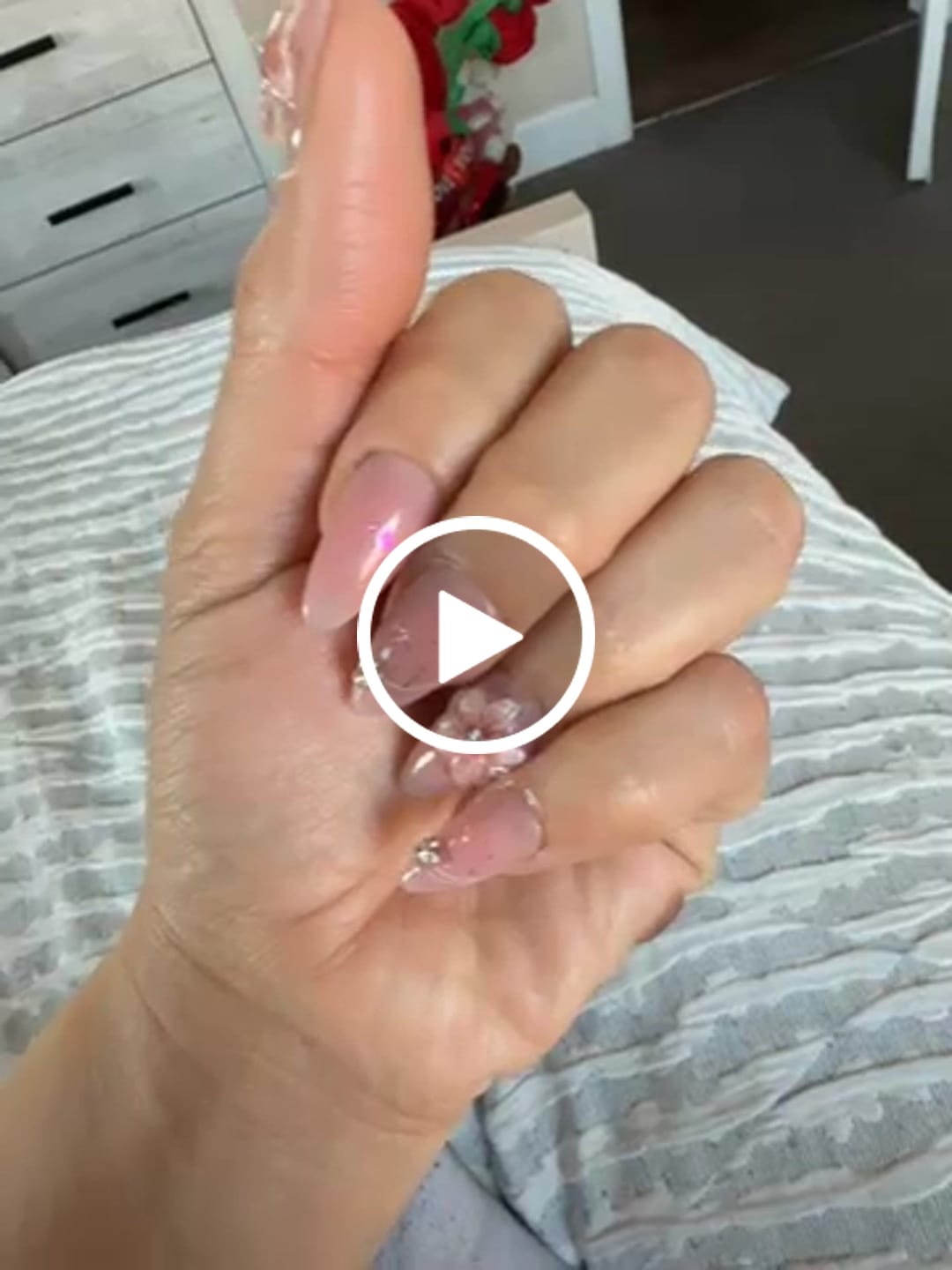 Customer video review of Dewdrop dahlia