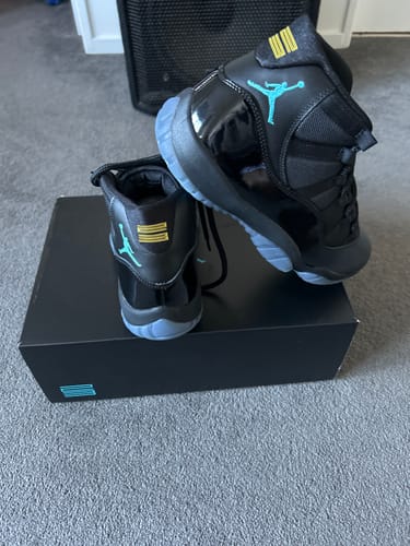 Customer photo review of Jordan 11 Retro Gamma Blue (2025)