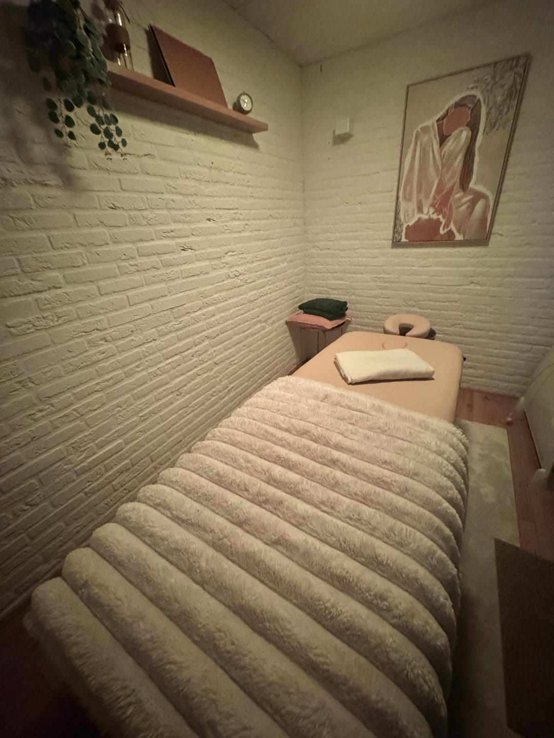 Customer photo review of Massageliege Klappbar Sofia | Kosmetikliege
