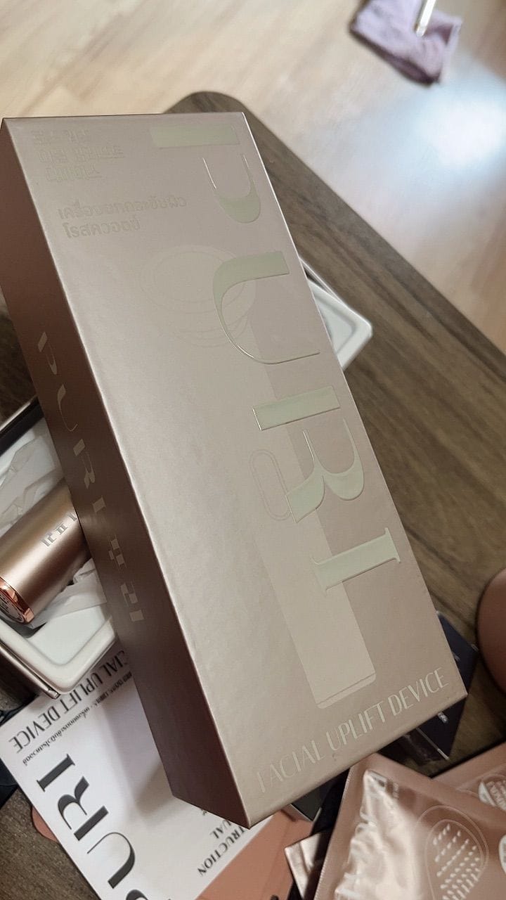 Customer photo review of เซตลิมิเตด | EMS Uplift Device & PDRN Gel & Reju Eye Patch x3