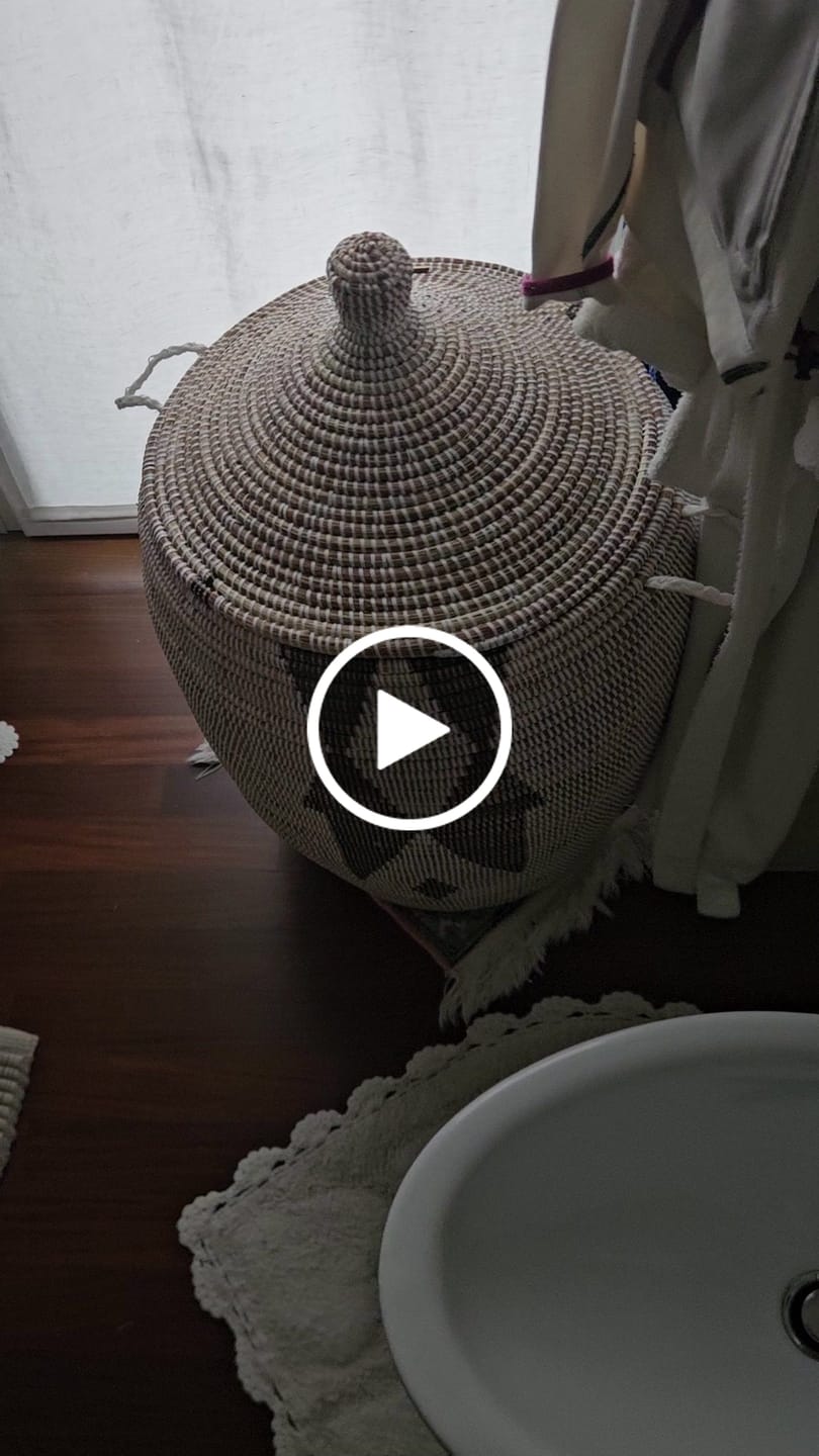 Customer video review of Wäschekorb mit traditionellem Deckel - large – Accra - Zweite Chance