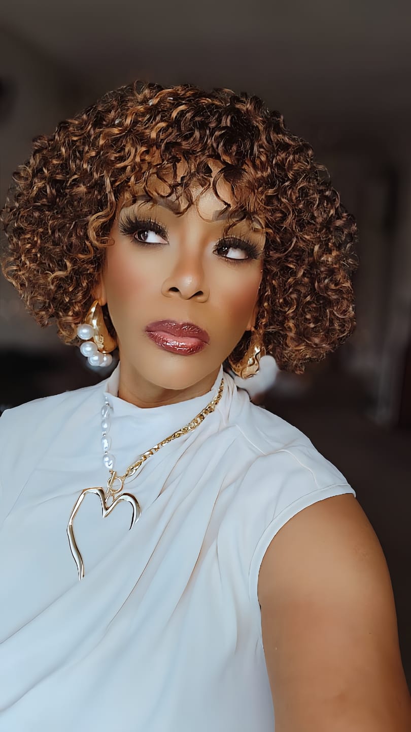 Customer photo review of Outre Duby Wig 100% Human Hair Full Wig - HH-DIVANA