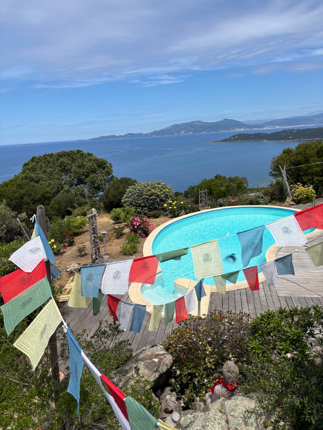 Customer photo review of Drapeaux Prières 5 Rouleaux
