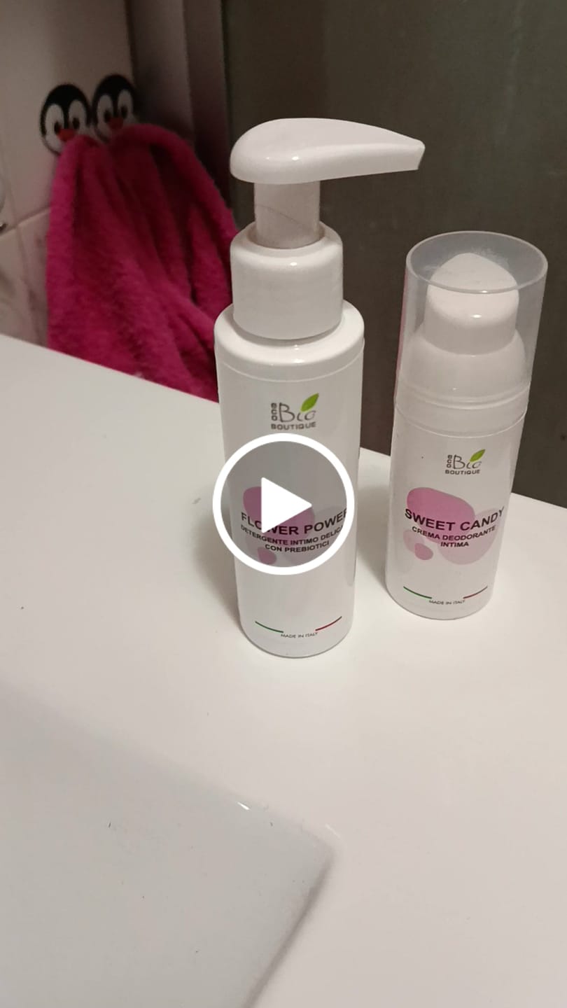 Customer video review of V Skincare Kit