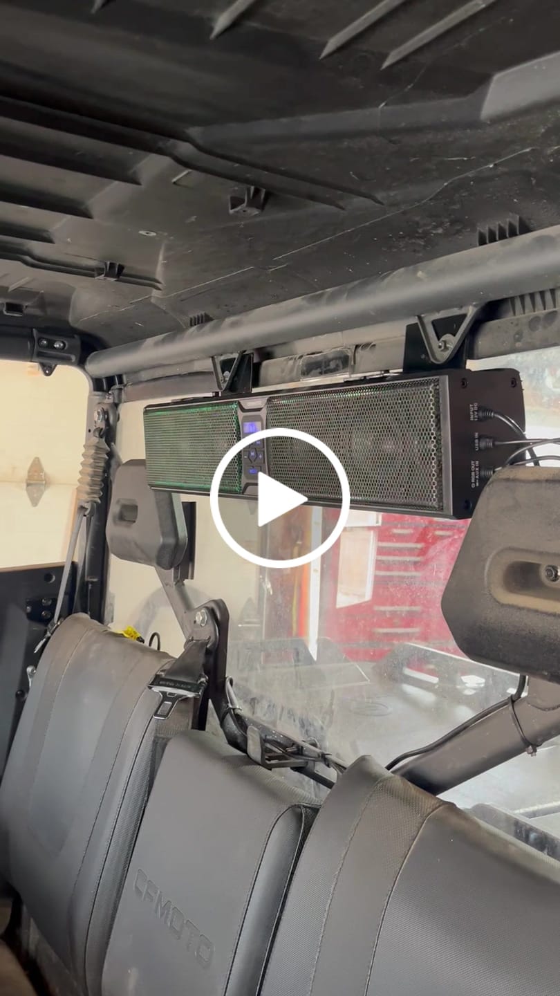Customer video review of UTV Sound Bar RGB 25'' Bluetooth Multicolor Lights 500W Amplifier 1.25''-2'' Roll Bar