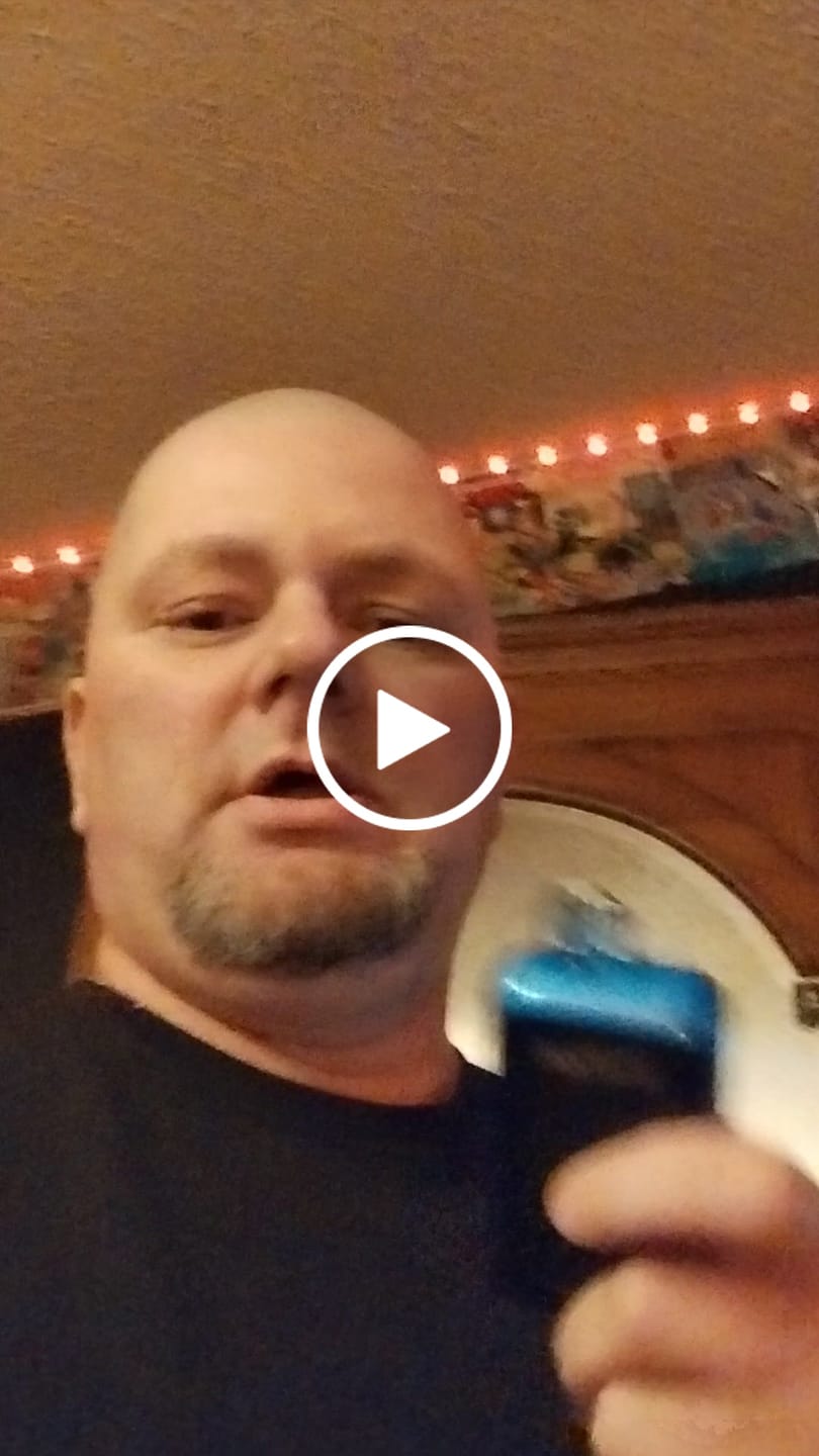 Customer video review of Blue Razz Ice DigiFlavor Sky 25000 Puffs