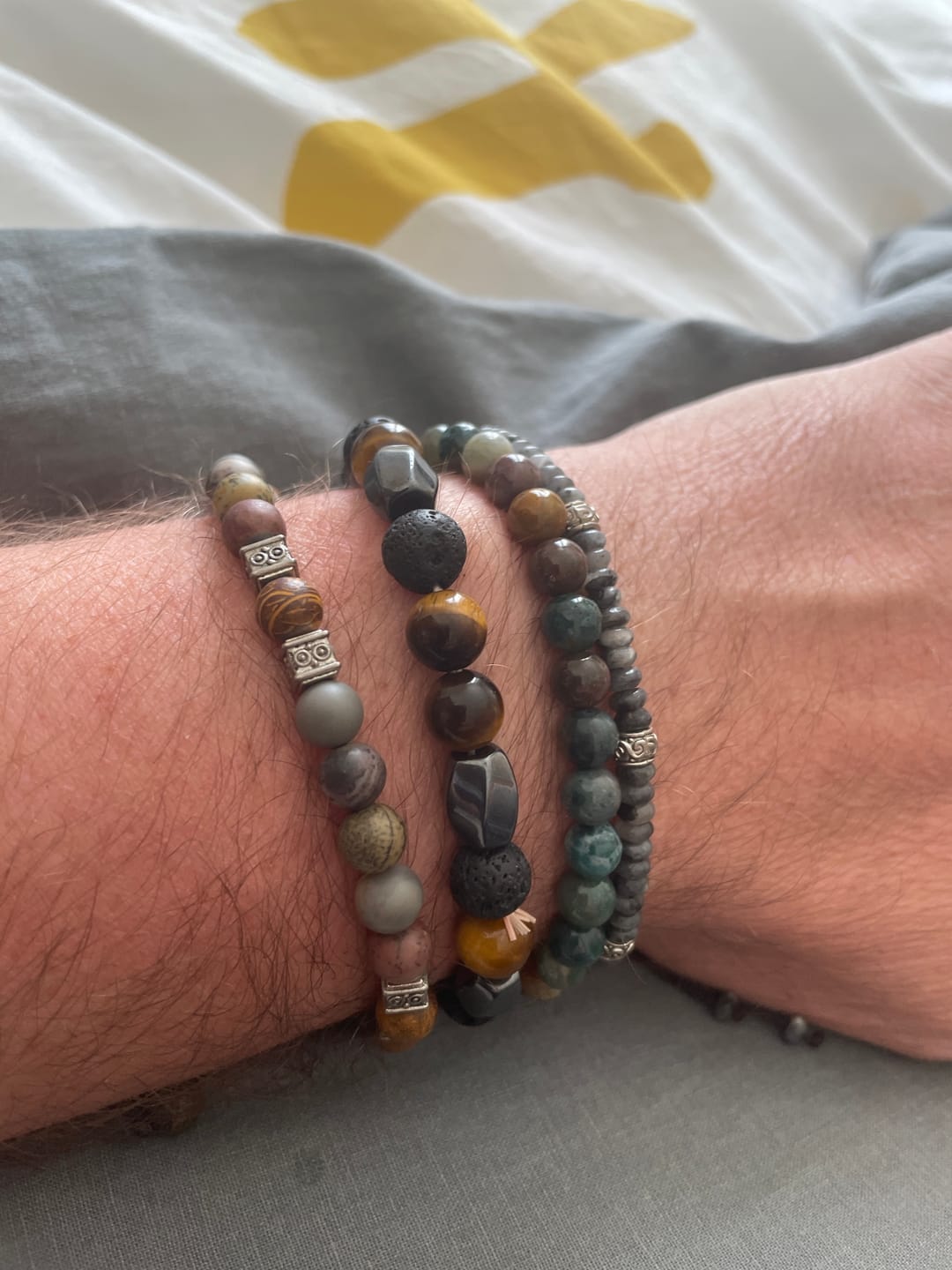 Customer photo review of Bracelet Triple Protection en Pierre de Lave, Oeil de Tigre & Hématite
