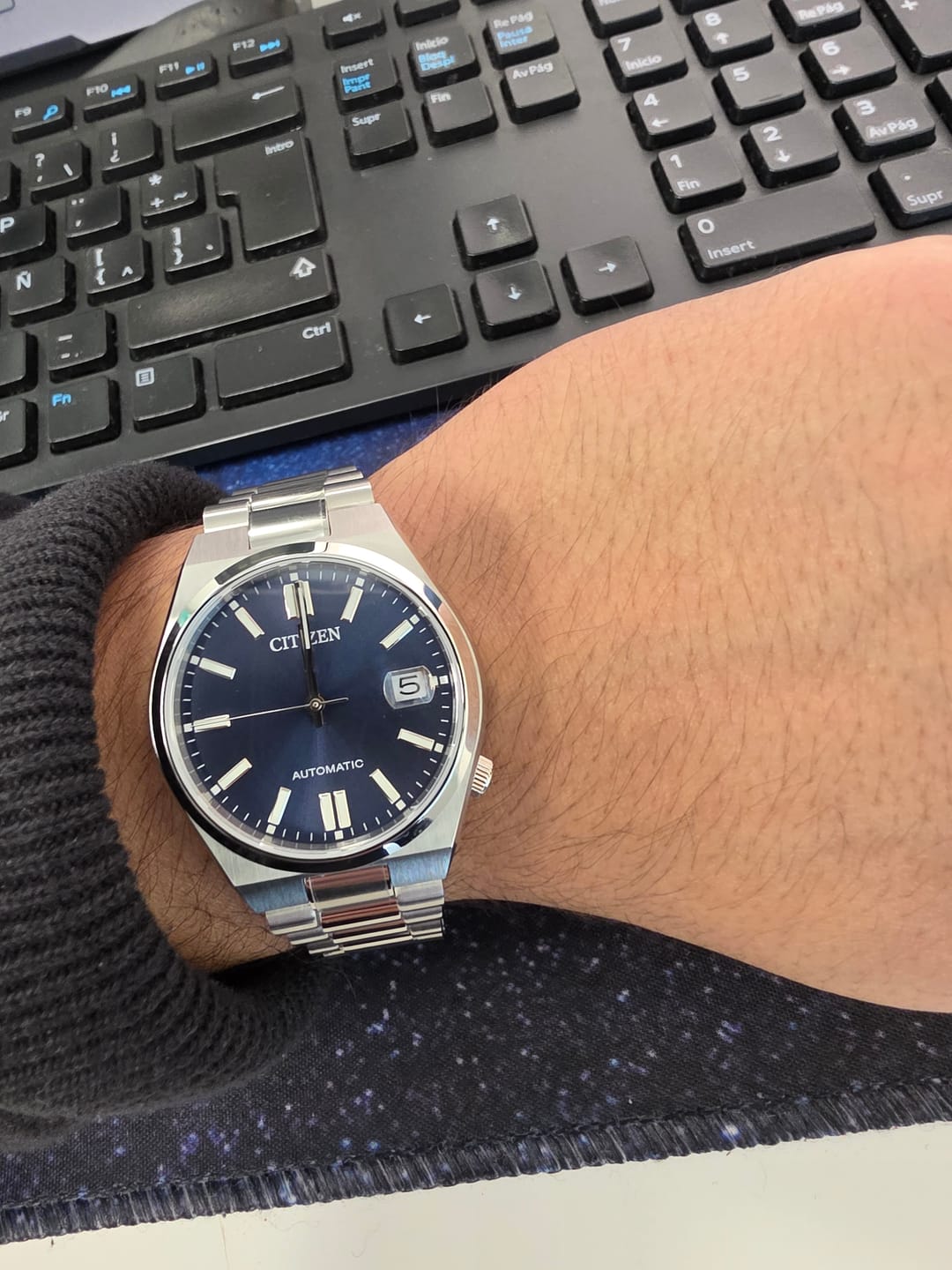 Customer photo review of Reloj Citizen Automatic  NJ0200-50M Tsuyosa Sapphire Azul 37mm