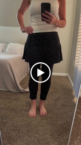Customer video review of Summit Skirted Leggings w/Pockets