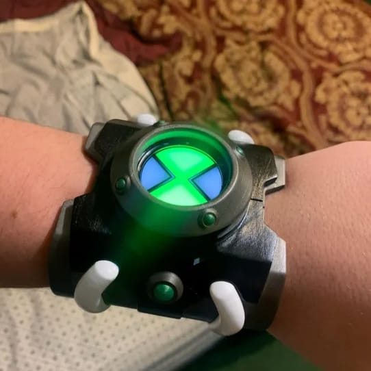 Customer photo review of Classic Ben 10 Omnitrix Wearable Replica (Touch Sensing)