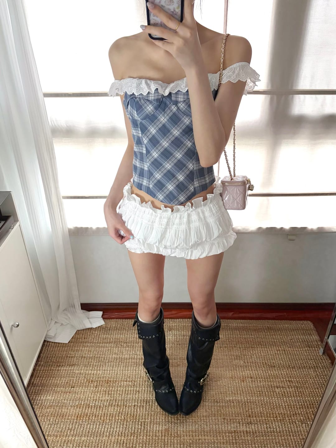 Customer photo review of WARDEN EDGE Off Shoulder Plaid Corset Top Lace Trim Structured Bustier