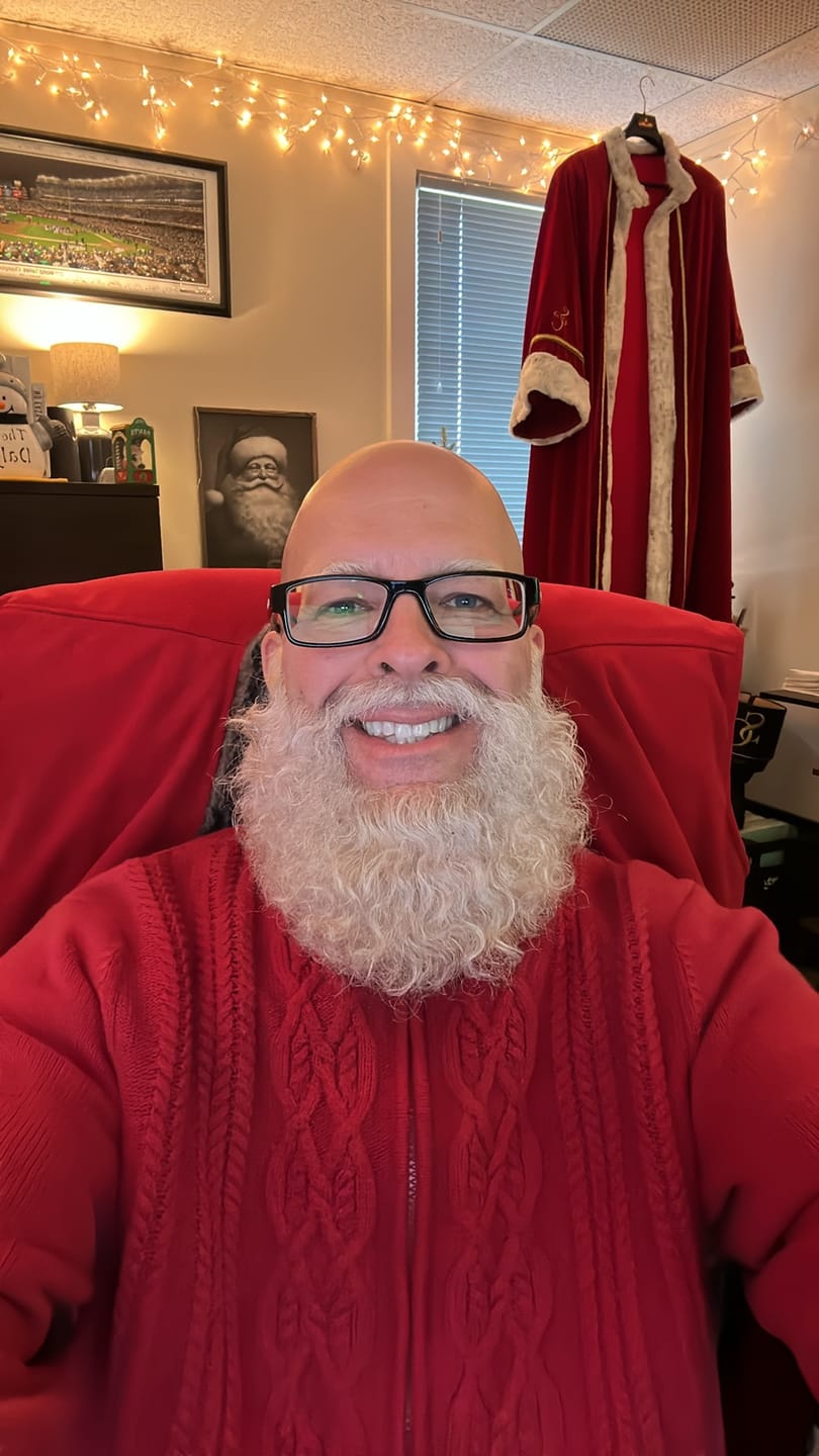 Customer photo review of All Natual Beard Oil | 1oz | Pump Top