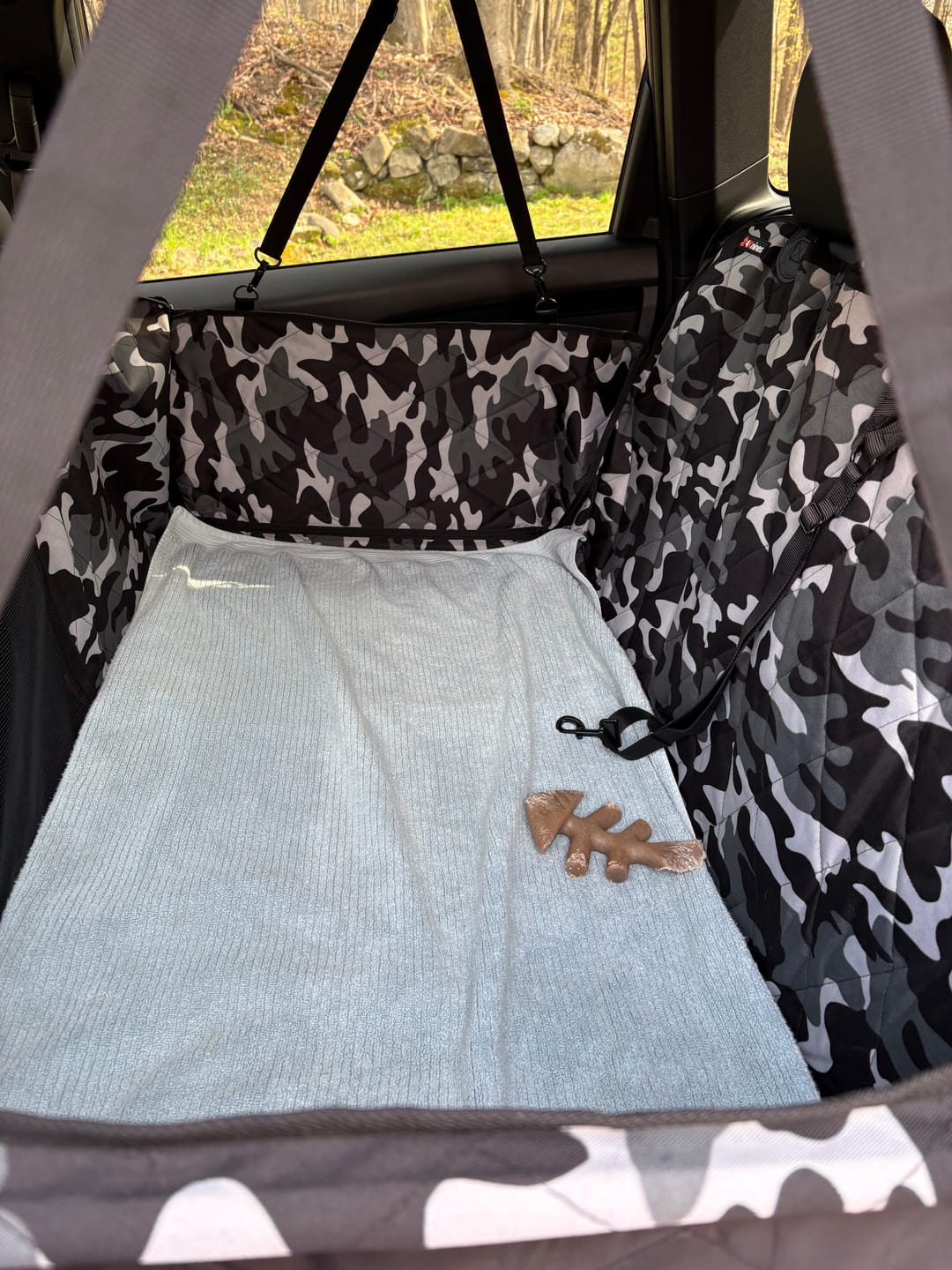 Customer photo review of 4Knines Hard Bottom Extender Car Seat Cover for Dogs - Regular