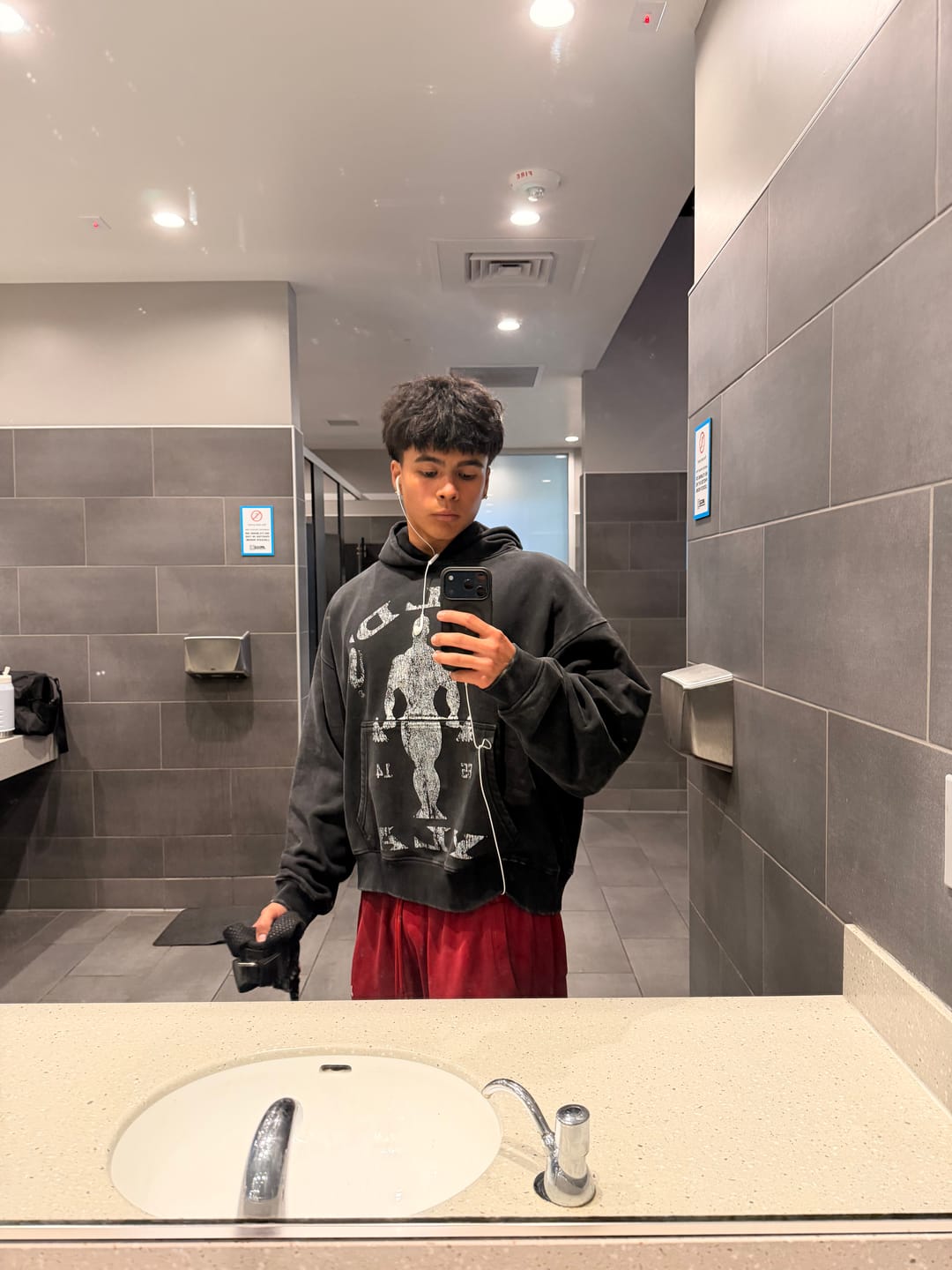 Customer photo review of 5161 - Golds Gym Classic Pullovers
