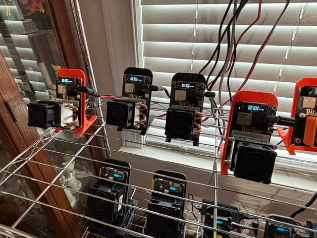 Customer photo review of Bitaxe Gamma 601 V2.0 (1.5TH/s)