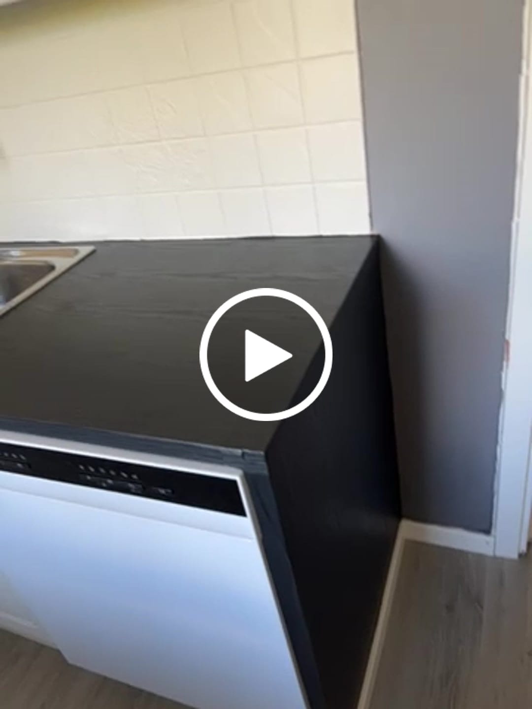 Customer video review of Treverk sort matt kontaktplast