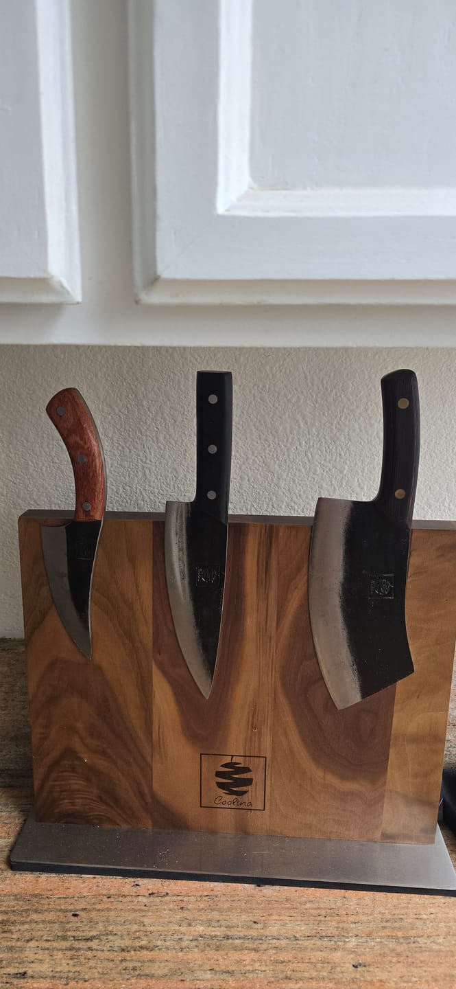 Customer photo review of FREE Walnut Magnetic Knives Holder