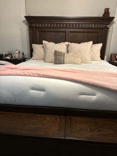 Customer photo review of MarshMellow Comforter