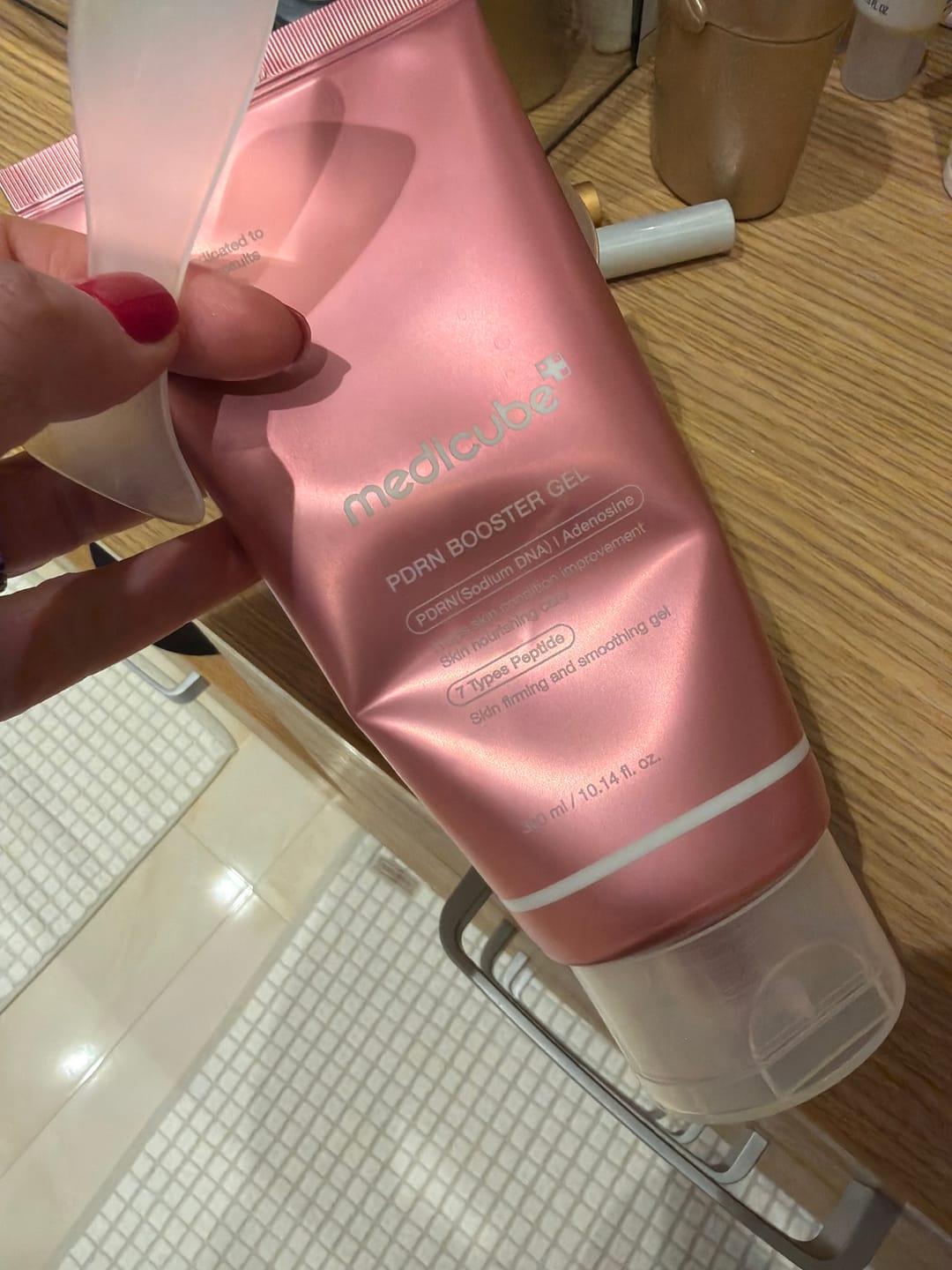 Customer photo review of Gels-būsteris ar PDRN mikrostrāvas ierīcei Medicube PDRN Booster Gel