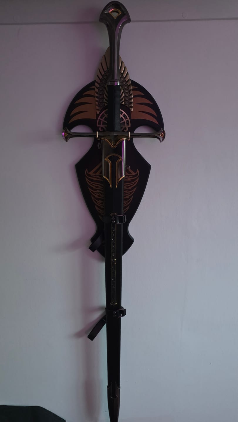 Customer photo review of LORD OF THE RINGS - NEW! Superior Anduril, The Sword Reforged with Scabbard and Plaque