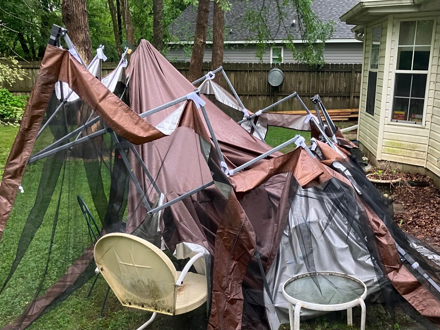 Customer photo review of Leisure Sports Pop-Up Easy Setup Outdoor Canopy Tent with Netting Screen Walls - 8x8, 10x10