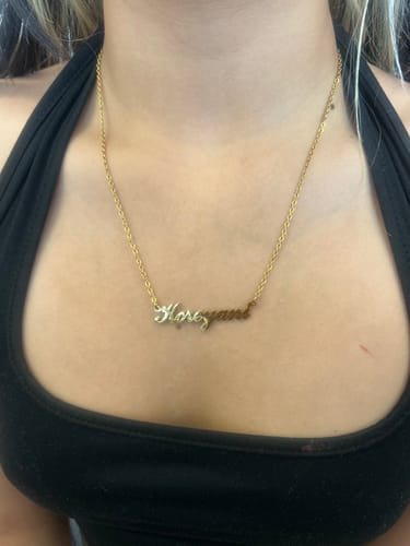 Customer photo review of The Classic Personalized Name Necklace