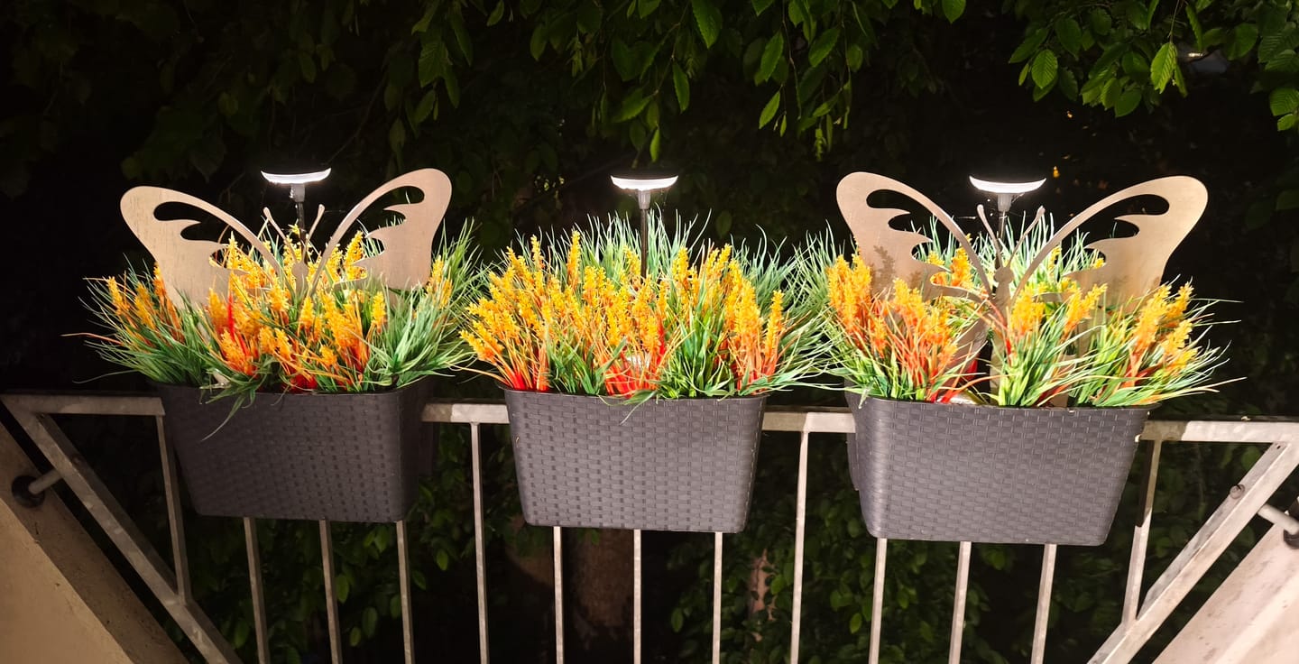 Customer photo review of Gartenstecker Schmetterling V2