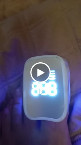 Customer video review of Hordozható Fényterápiás Körömápoló Készülék
