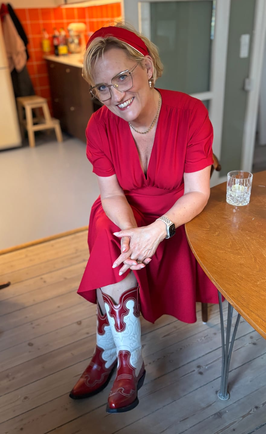 Customer photo review of Marilyn swingkjole med korte ærmer - rød