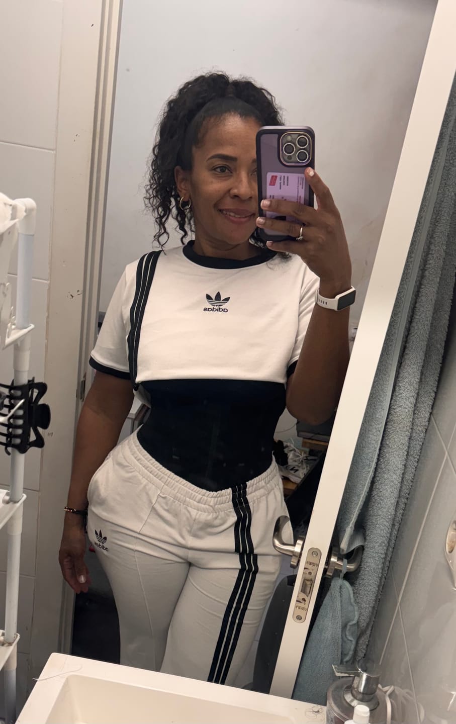 Customer photo review of FAJA CHALECO RELOJ DE ARENA POSTQUIRURGICA NEGRO DOBLE COMPRESION EFECTO CINTURA DE AVISPA