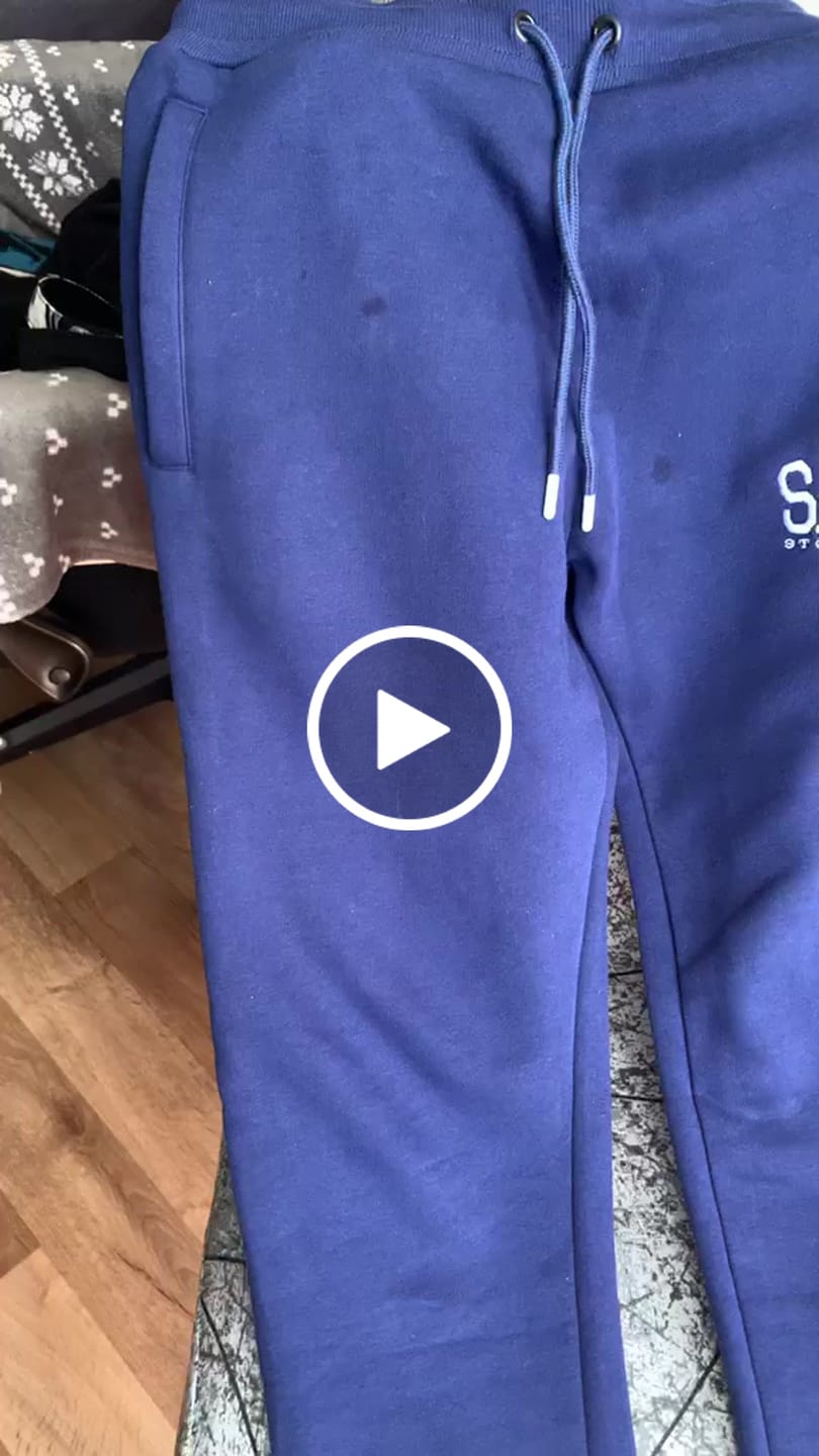 Customer video review of Lifestyle Herren Jogginghose navyblau mit Stickerei by SAEBIS®